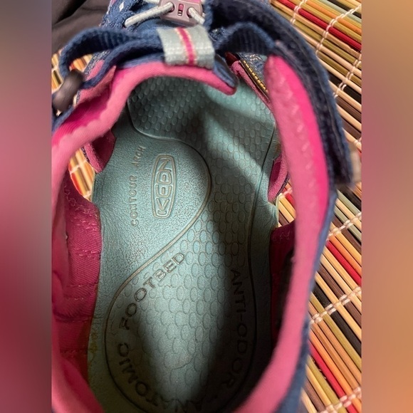 𝅺keen Clearwater CNS Sandals, waterproof, Women Size 5 - Picture 5 of 8